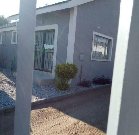 פנסיון Rayon Guesthouse