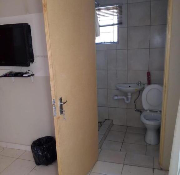 פנסיון Rayon Guesthouse