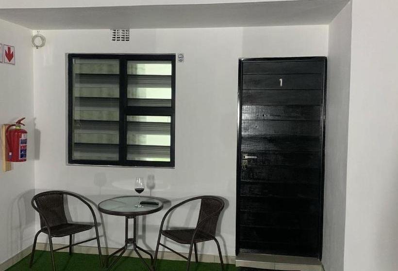 بنسيون Thamani Guest House