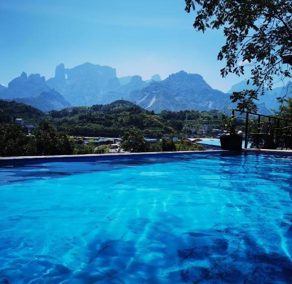 بنسيون Tujia Folk Houses