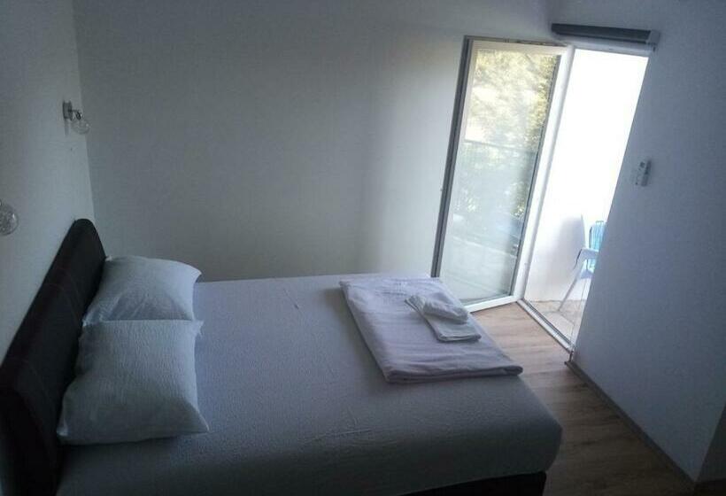 پانسیون Vinarija đelmo Apartments