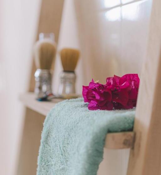 リゾートホテル Paje White House