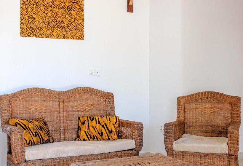 リゾートホテル Paje White House