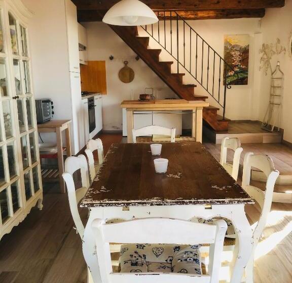 הוסטל Tavern Di Arqua