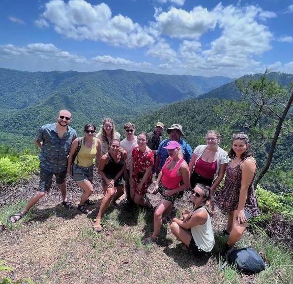 הוסטל Yellow Belly Backpackers