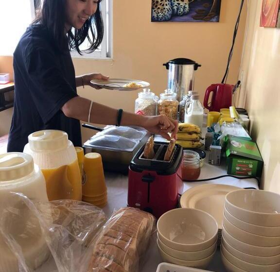 הוסטל Yellow Belly Backpackers