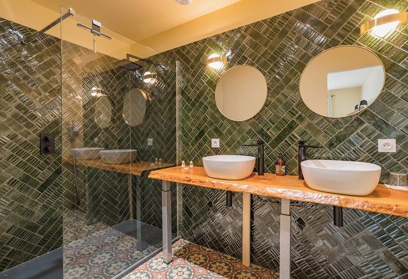 مبيت وإفطار Chambres D Hôtes   Domaine De Cristia