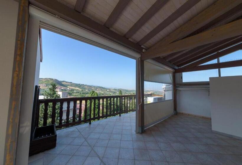 مبيت وإفطار Corleone Guesthouse