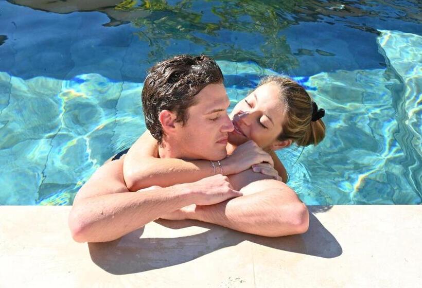 住宿加早餐  La Bastide Du Rocher Boutique Hôtel & Spa