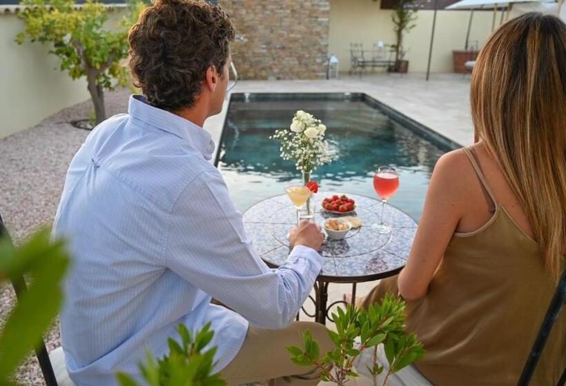 住宿加早餐  La Bastide Du Rocher Boutique Hôtel & Spa