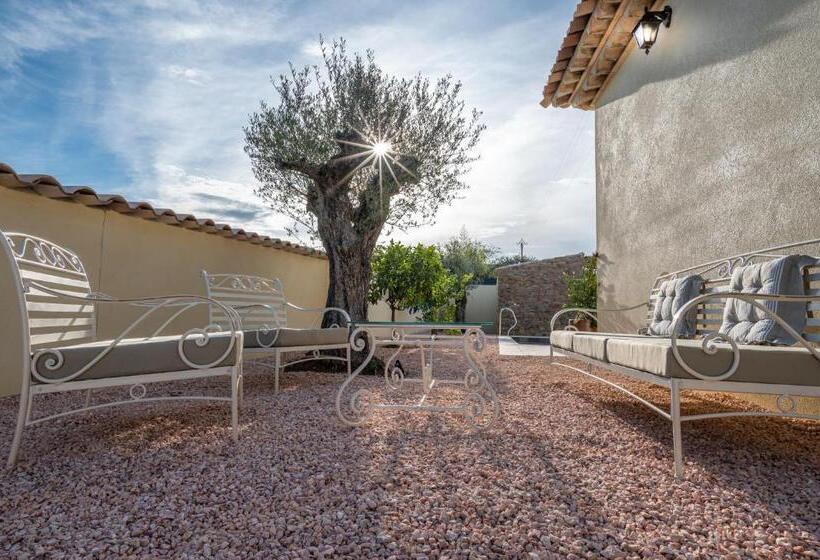 ベッドアンドブレックファースト La Bastide Du Rocher Boutique Hôtel & Spa