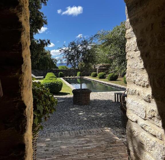 צימר Le Mas De Béthel