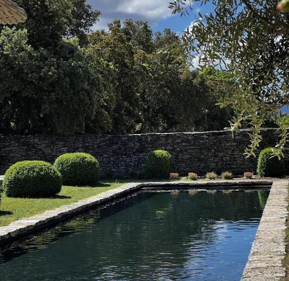 צימר Le Mas De Béthel