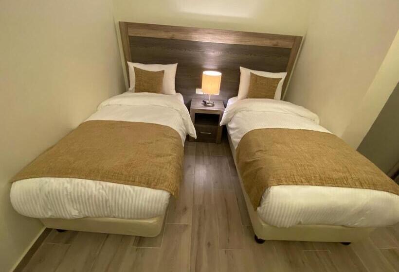 تختخواب و صبحانه Moses Residence