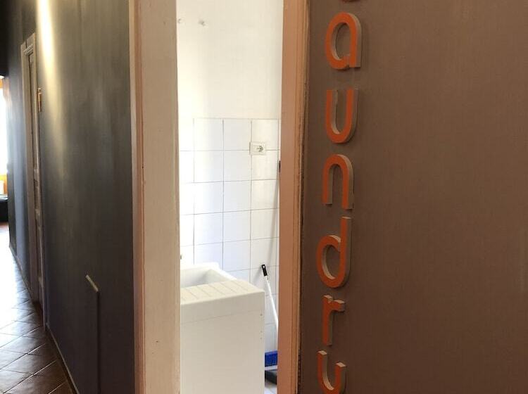 H Hostel Friendly Accommodation