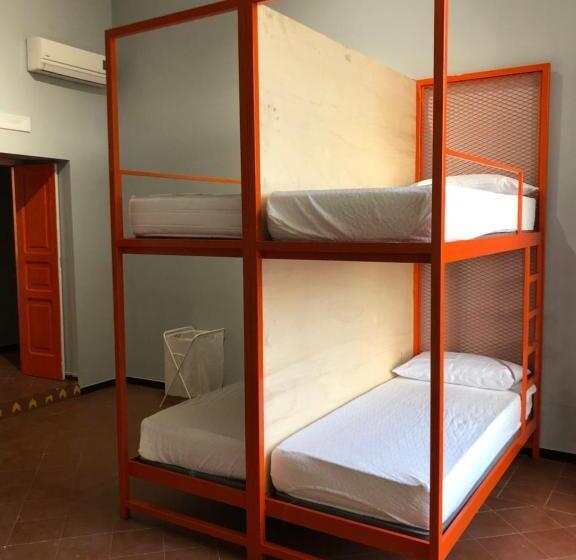 H Hostel Friendly Accommodation
