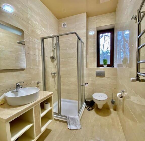 酒店 кайзервальд карпати