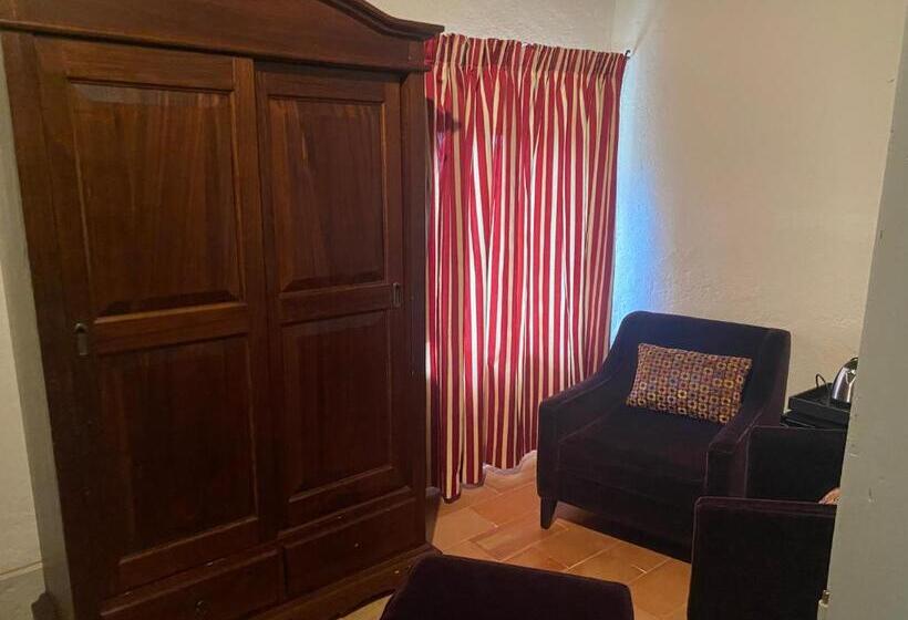 בית מלון כפרי Albergo Le Casaline