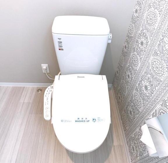 Bar & Hotel Colors Miyajima