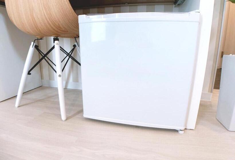 Bar & Hotel Colors Miyajima