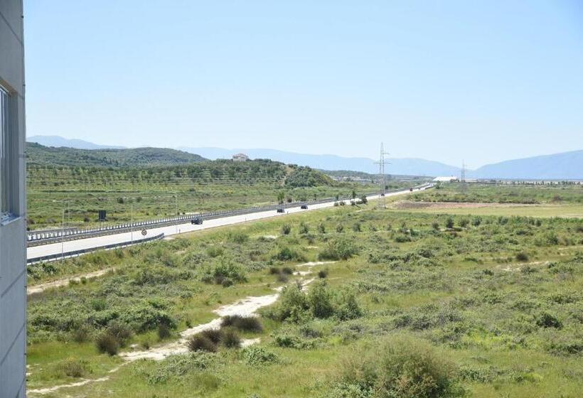 בית מלון כפרי Fjortes Palace