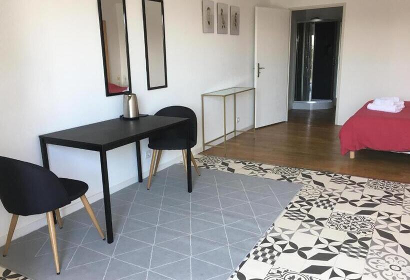 호텔 Hôtel Restaurant   Le Vieux Pigeonnier