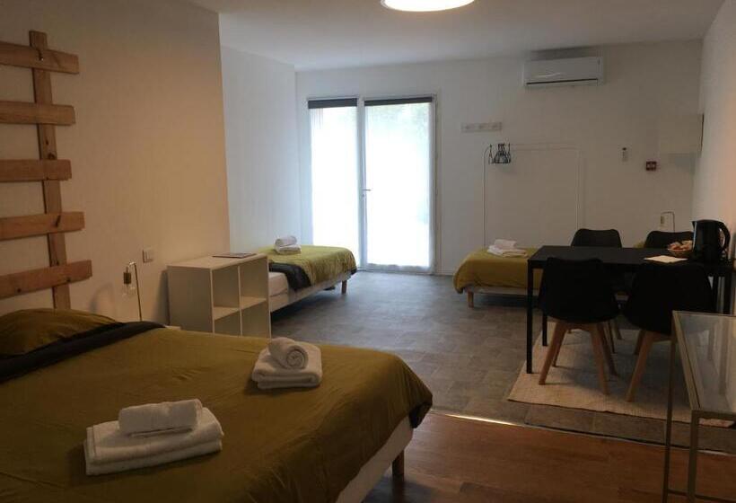 호텔 Hôtel Restaurant   Le Vieux Pigeonnier