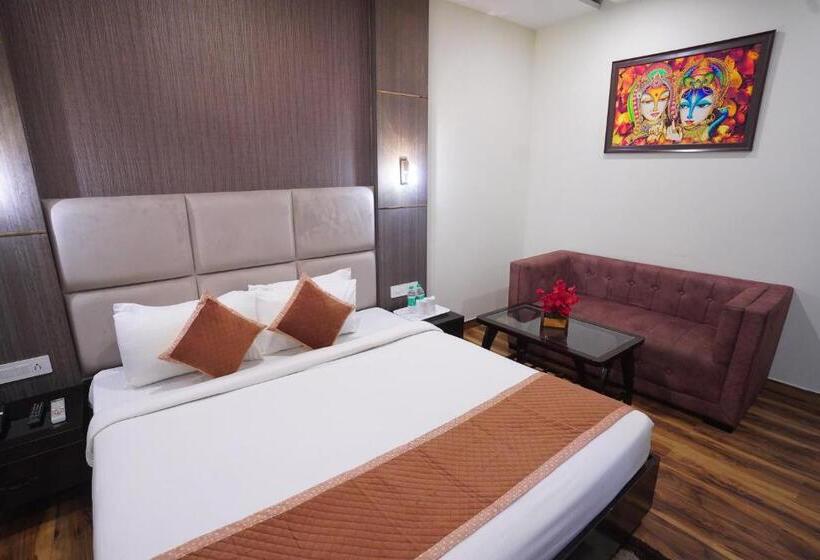 酒店 Idhayan Palace