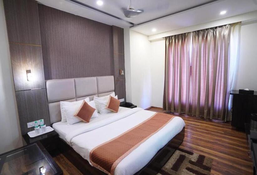 酒店 Idhayan Palace