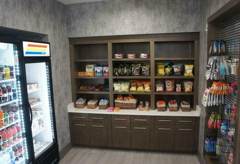 فندق La Quinta Inn & Suites By Wyndham Locust Grove