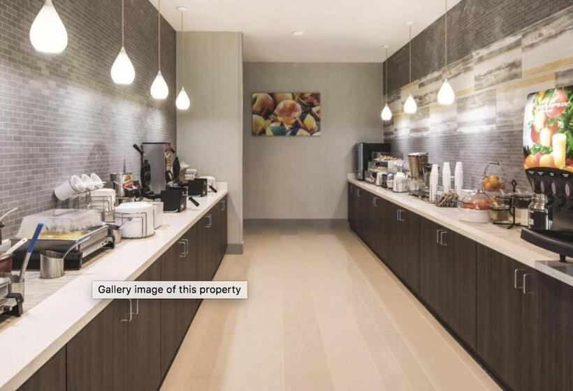 فندق La Quinta Inn & Suites By Wyndham Locust Grove