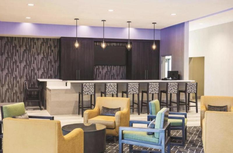 فندق La Quinta Inn & Suites By Wyndham Locust Grove