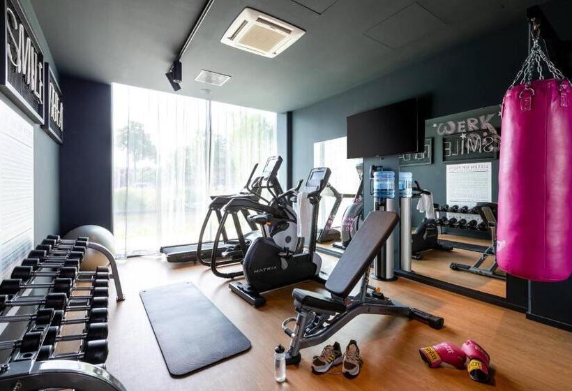 فندق Moxy Utrecht