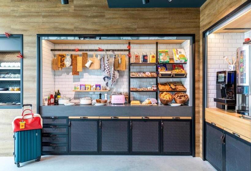 فندق Moxy Utrecht