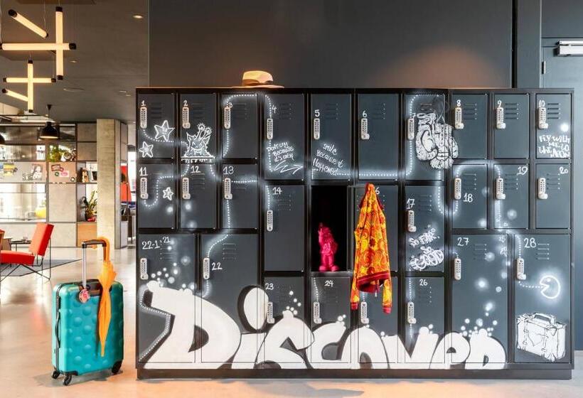 בית מלון כפרי Moxy Utrecht