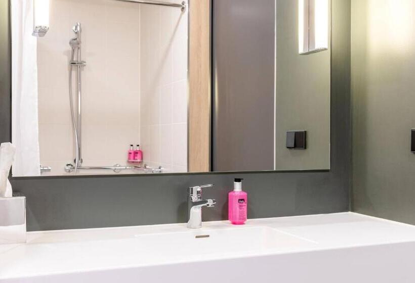 فندق Moxy Utrecht