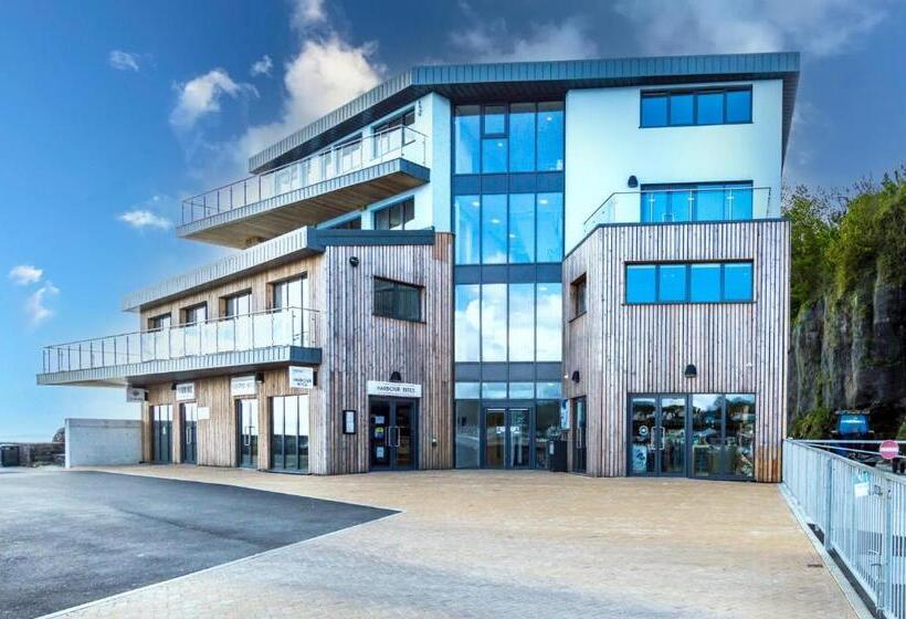 בית מלון כפרי No 2 Ocean Cabins   Saundersfoot Harbour   Saundersfoot