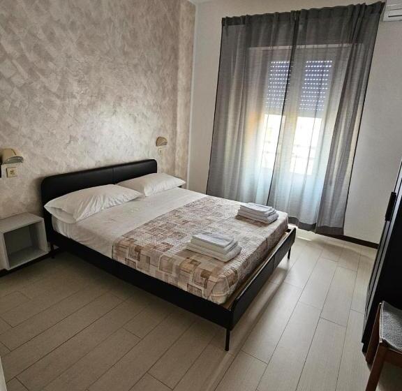 ホテル Paper Moon