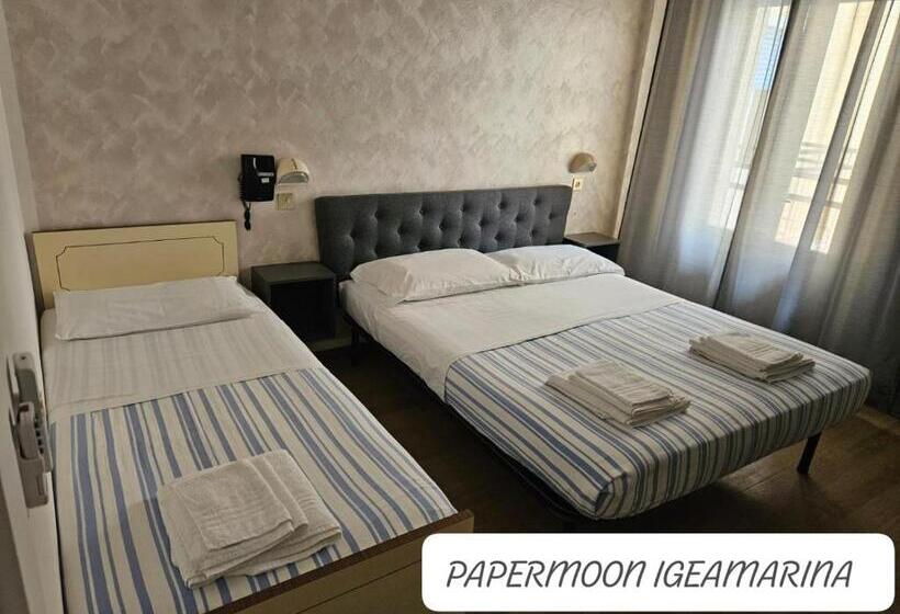 ホテル Paper Moon