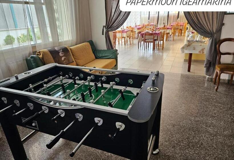 ホテル Paper Moon