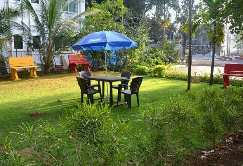 בית מלון כפרי Patel Cottage Beach Road Alibag