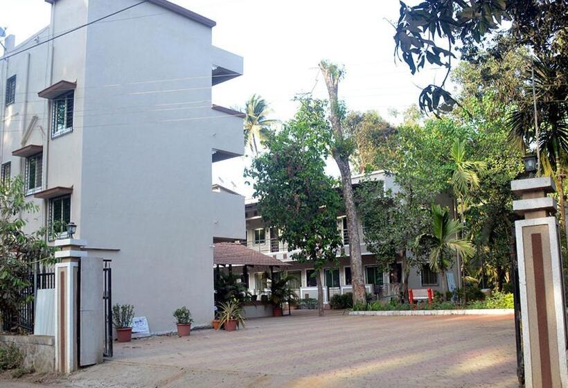 בית מלון כפרי Patel Cottage Beach Road Alibag