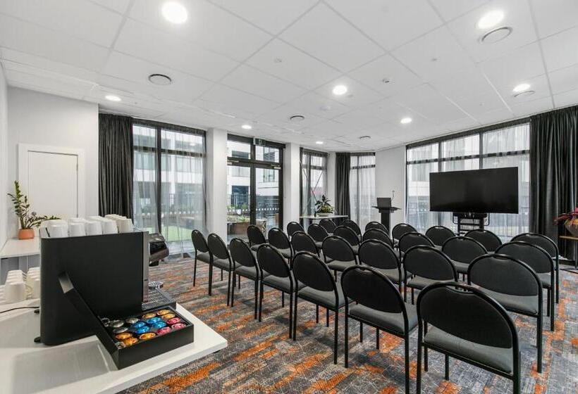 호텔 Ramada By Wyndham Newmarket Auckland