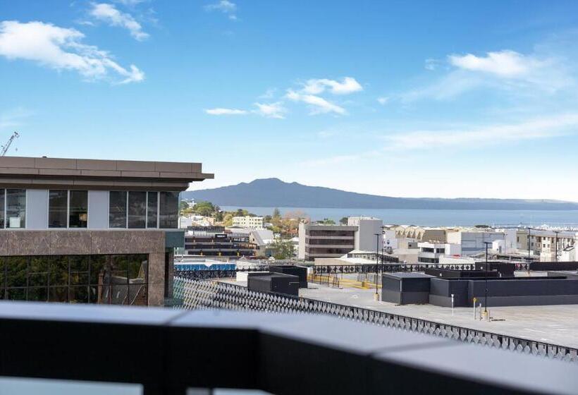 호텔 Ramada By Wyndham Newmarket Auckland