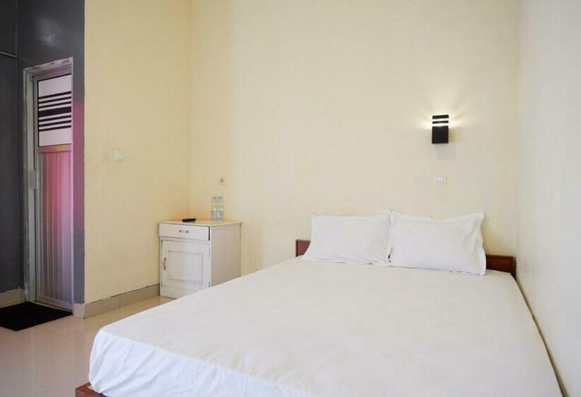 فندق Reddoorz Near Candi Cetho Karanganyar