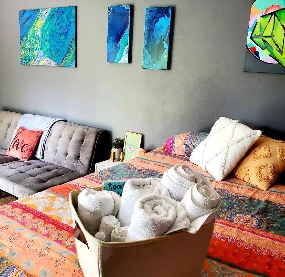 فندق Cozy King Bed Studio