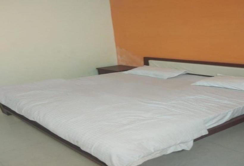 فندق Spot On 79492  Green