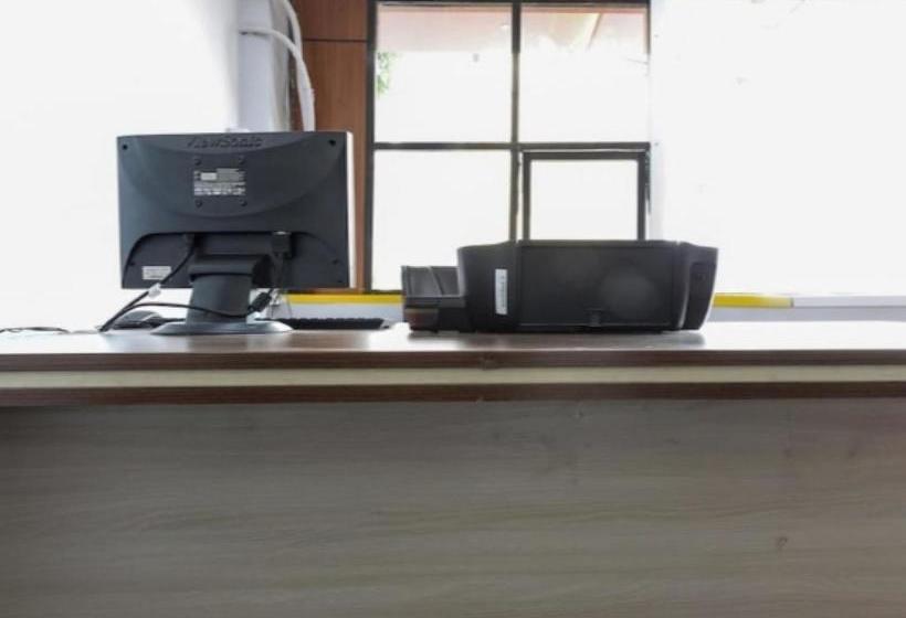 فندق Spot On 79492  Green