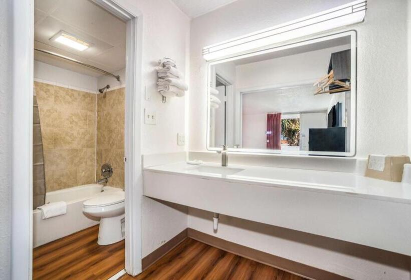 Отель Studio 6 Florence, Sc