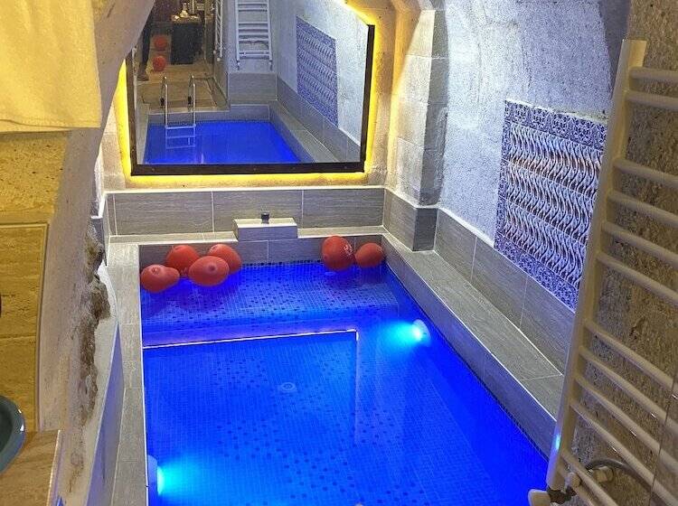 호텔 Zuwinasa House